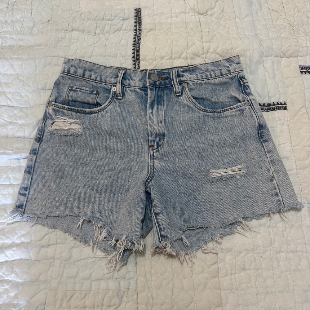 BLANKNYC Denim Shorts Light Wash Distressed Frayed Cutoff 27 80R-8260